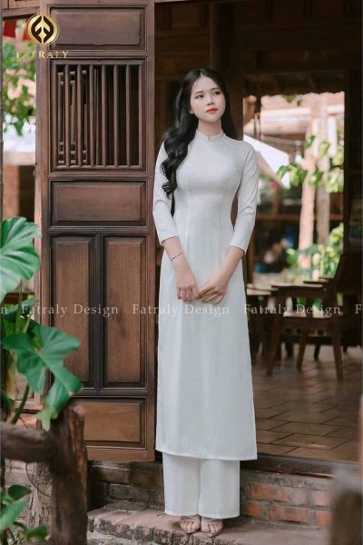 Áo dài Vân Gỗ trắng vải lụa Thái Tuấn Fatraly