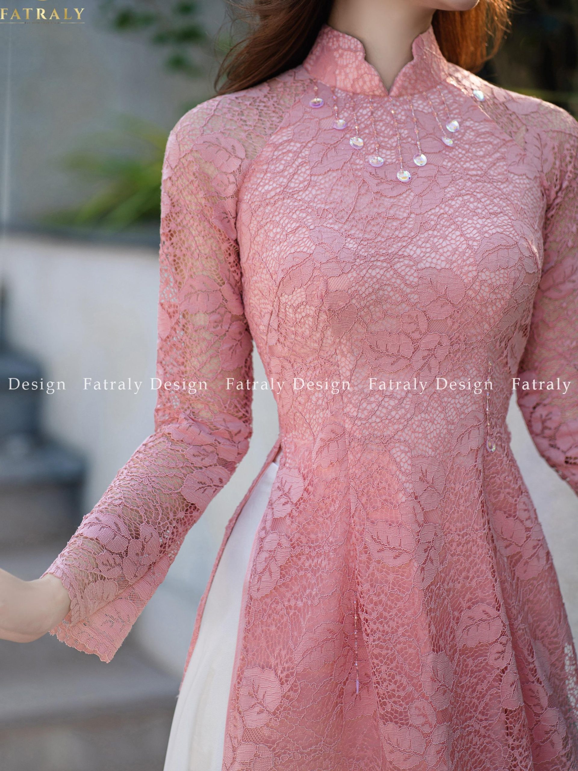 Áo dài nữ vải dệt ren thiết kế 4 tà