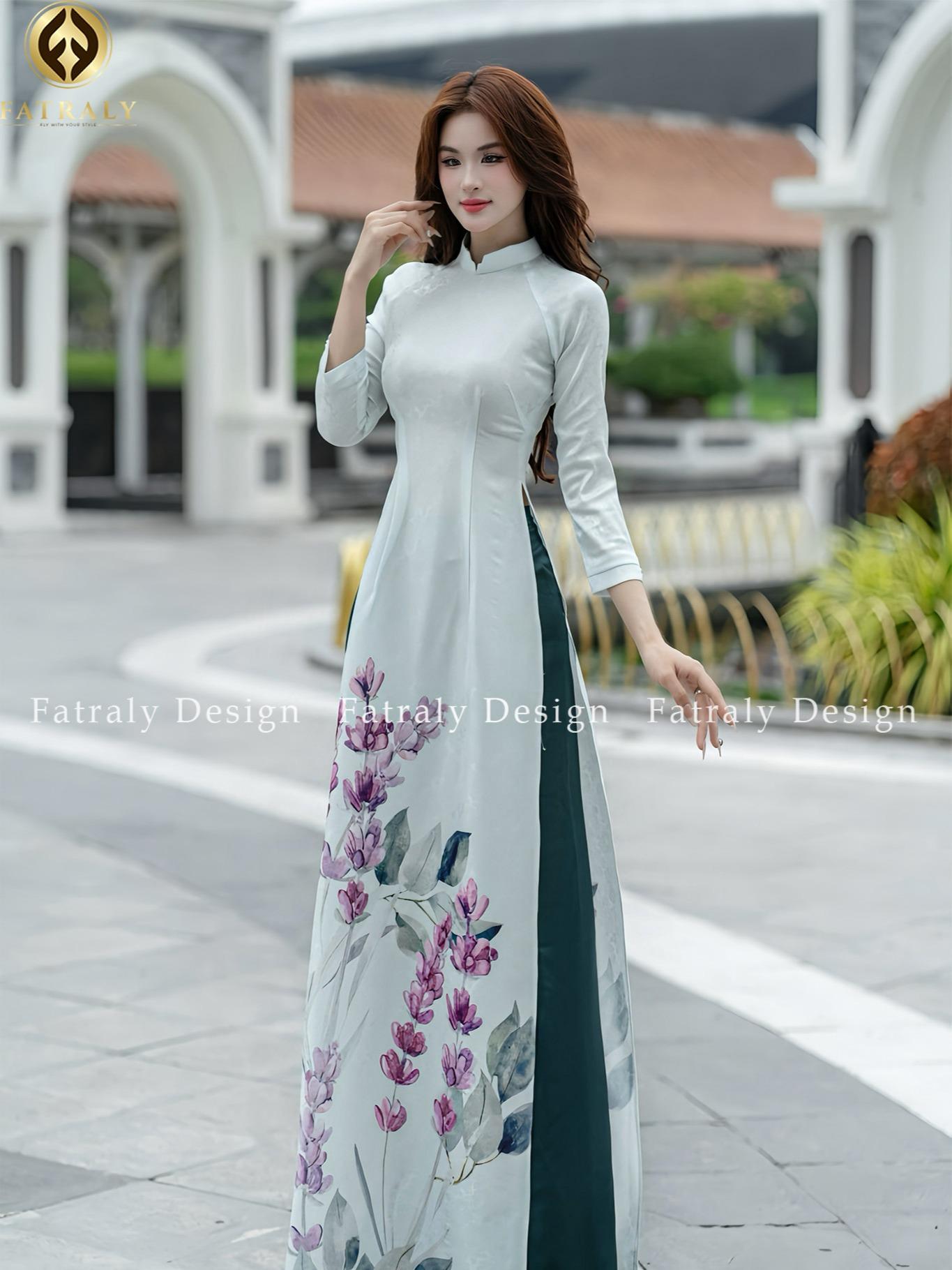 Áo dài nữ Gấm Thái Tuấn tông màu xanh dương trẻ trung chất vải mềm nhẹ