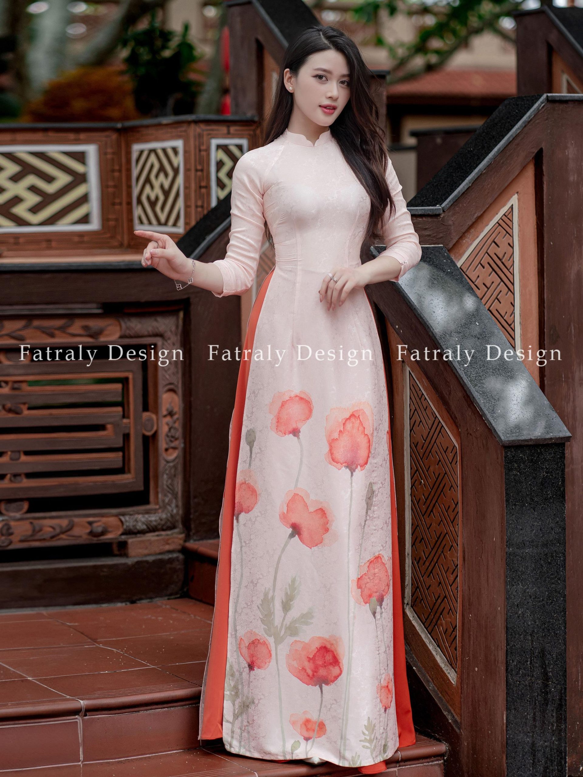 Áo dài nữ Gấm Thái Tuấn