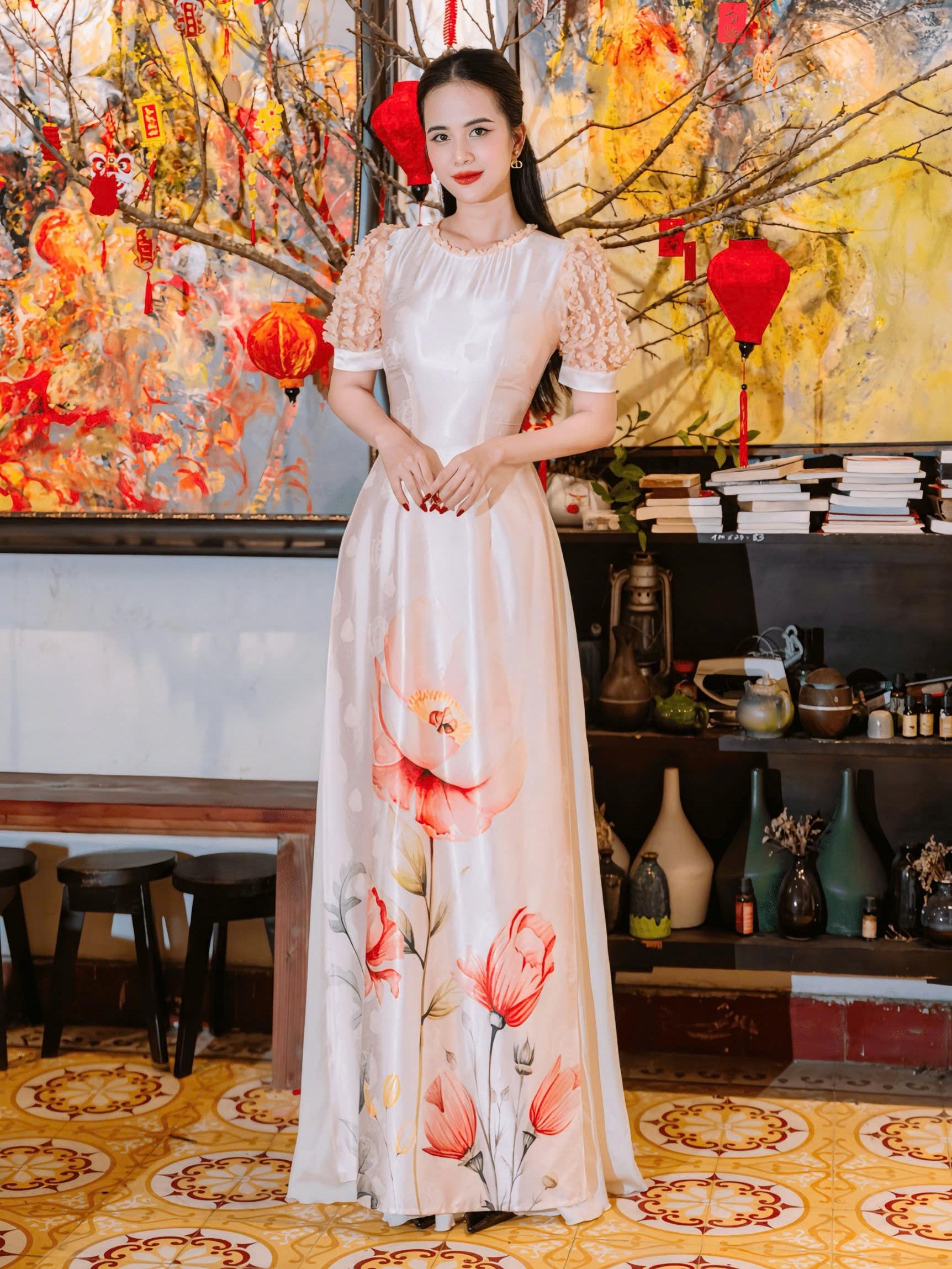 Áo dài nữ hoa chân cổ tròn tay bồng chất liệu lụa tơ tằm vân gấm mềm mịn co dãn nhẹ phù hợp bốn mùa