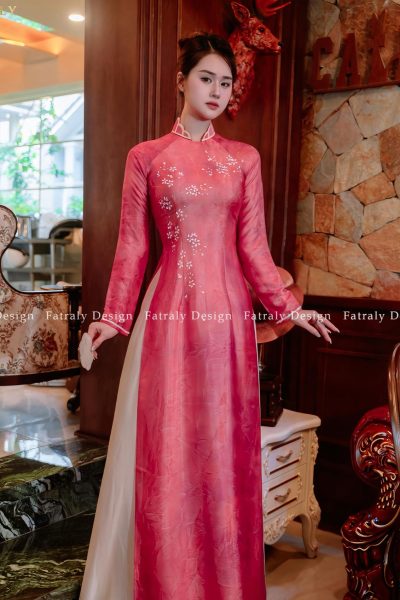 Áo Dài Sang Trọng Từ Lụa Thái Tuấn Cao Cấp Họa Tiết Sơn Vẽ Thủ Công Tinh Tế Phù Hợp Cho Nhiều Dịp Quan Trọng Chất Liệu Mềm Mại Thoải Mái