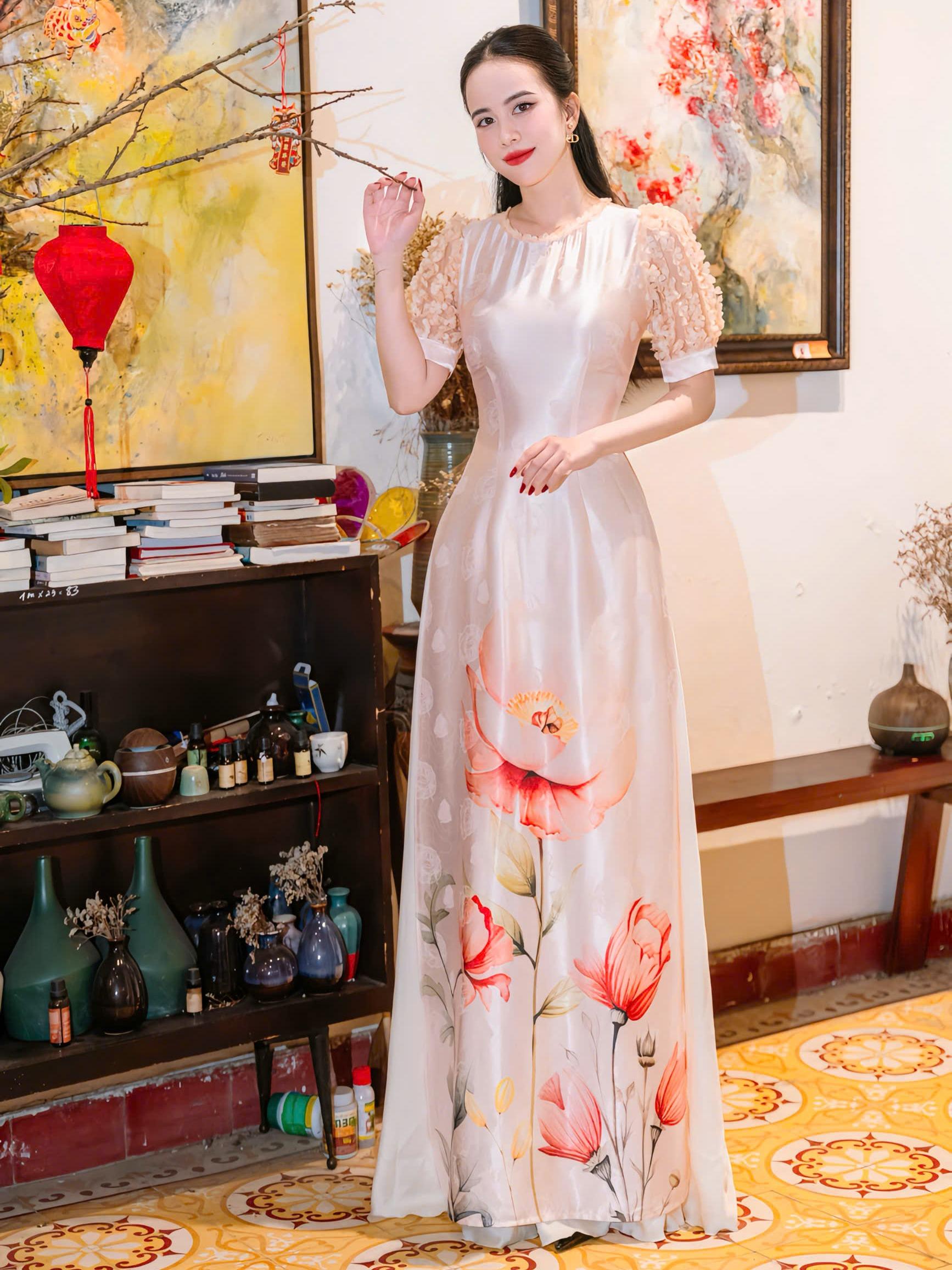 Áo dài nữ hoa chân cổ tròn tay bồng chất liệu lụa tơ tằm vân gấm mềm mịn co dãn nhẹ phù hợp bốn mùa 6 Áo dài nữ hoa chân cổ tròn tay bồng chất liệu lụa tơ tằm vân gấm mềm mịn co dãn nhẹ phù hợp bốn mùa - Hình ảnh 6