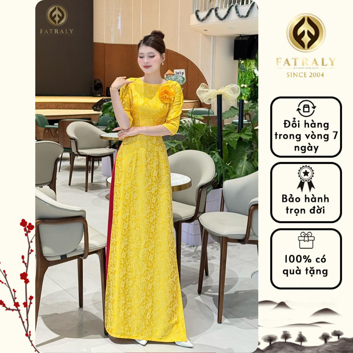 Bộ sưu tập Nàng Xuân - Áo dài thiết kế hoa vai từ lụa Vân Gấm cao cấp, chất liệu mềm mại vân hoa sắc nét với điểm nhấn bông hoa nở rộ 4 Bộ sưu tập Nàng Xuân - Áo dài thiết kế hoa vai từ lụa Vân Gấm cao cấp, chất liệu mềm mại vân hoa sắc nét với điểm nhấn bông hoa nở rộ - Hình ảnh 4