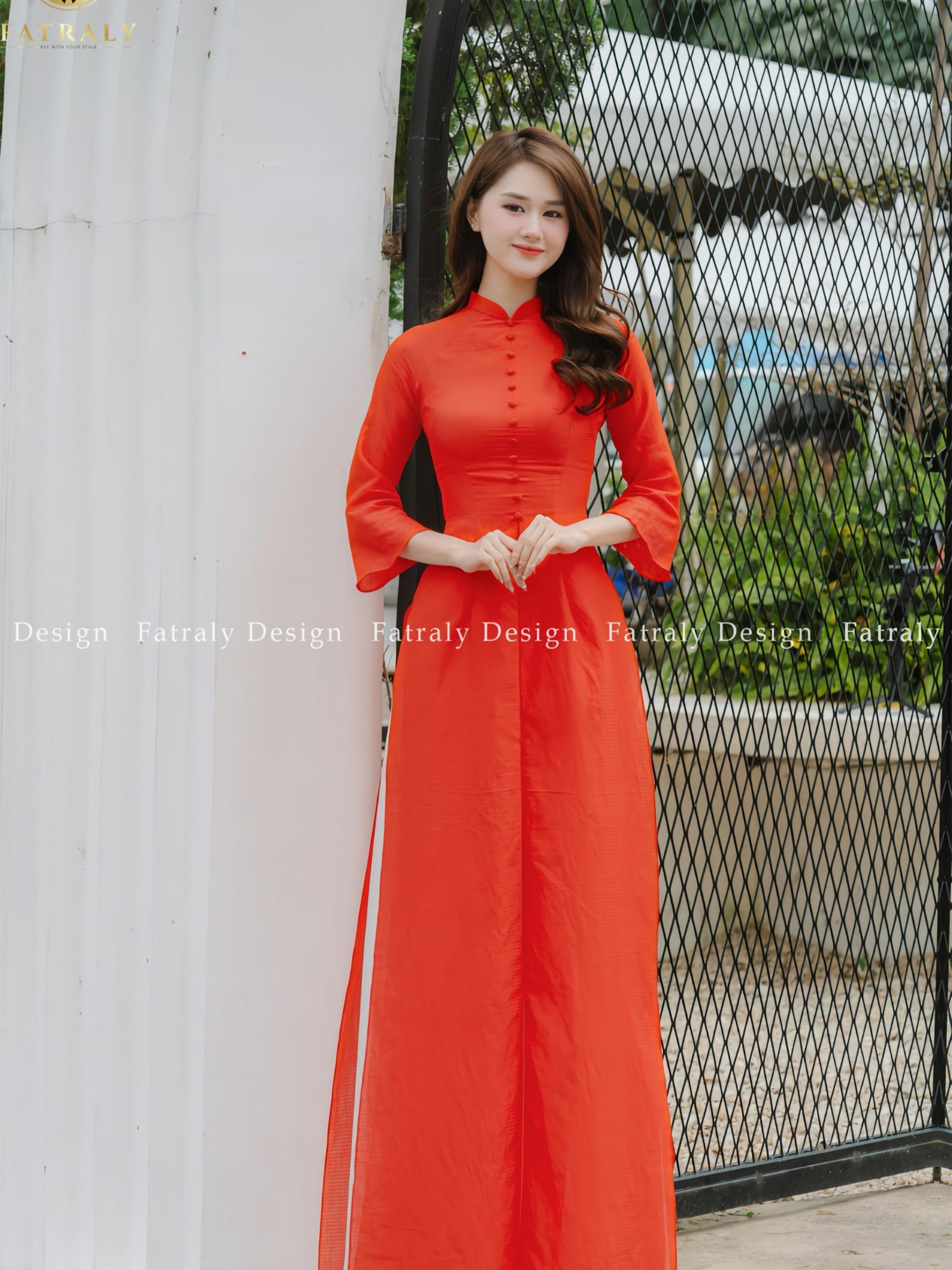 Áo dài tơ thiết kế 5 tà