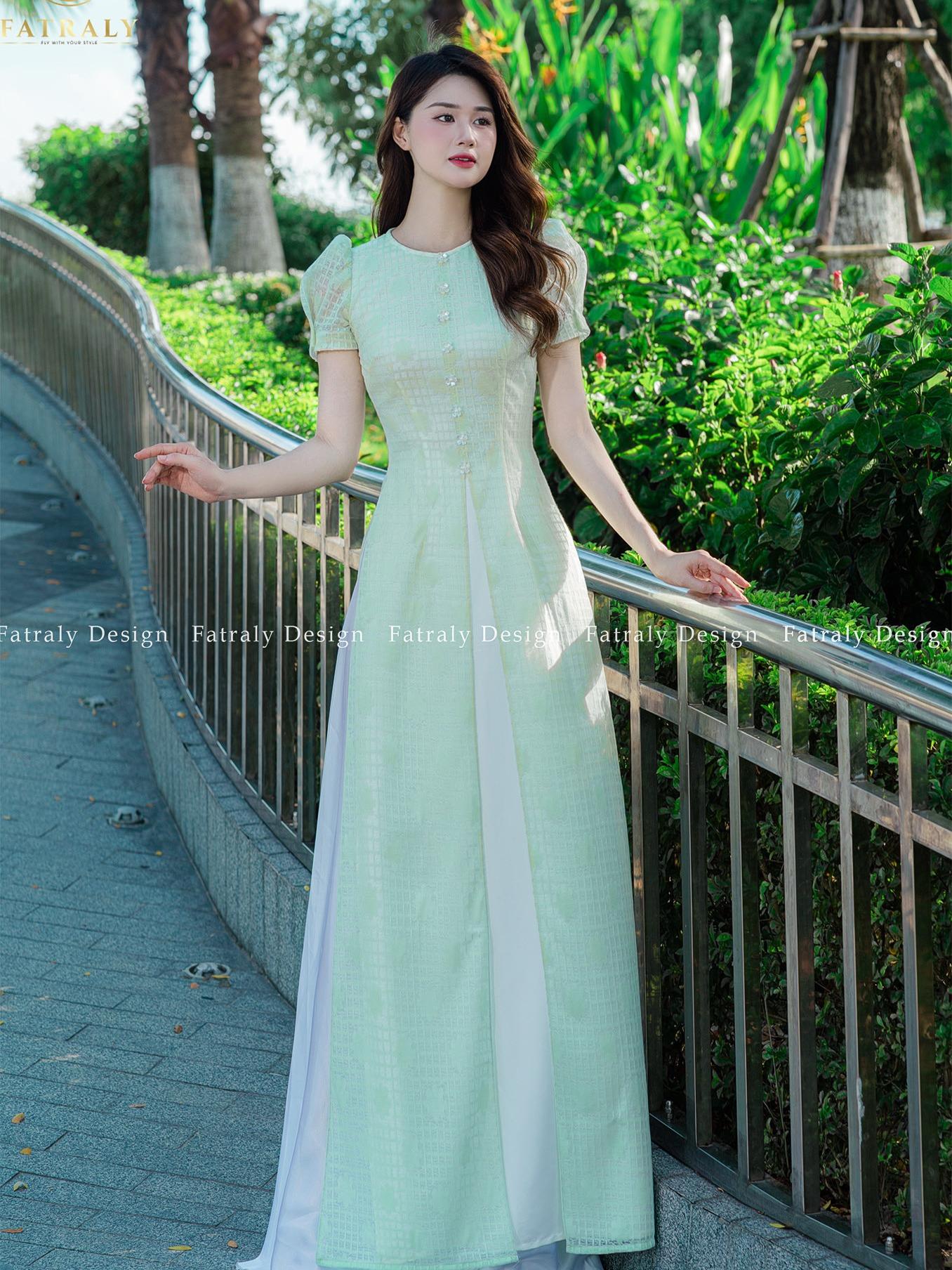 Áo dài nữ thiết kế 4 tà, tay ngắn trẻ trung từ lụa tơ cao cấp 1 Áo dài nữ thiết kế 4 tà