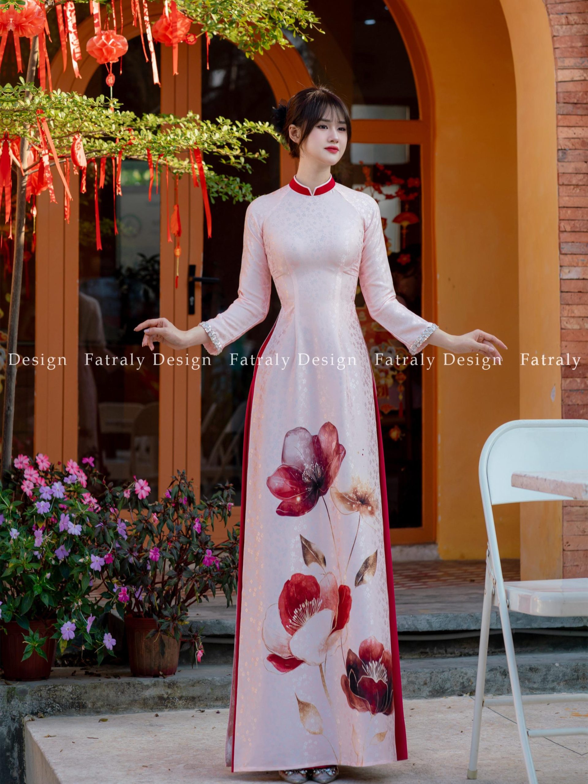 Áo dài nữ Fatraly thiết kế tinh tế