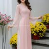 Áo dài nữ Fatraly thiết kế màu hồng lụa Thái Tuấn phối tay tơ Nhung form ôm dáng