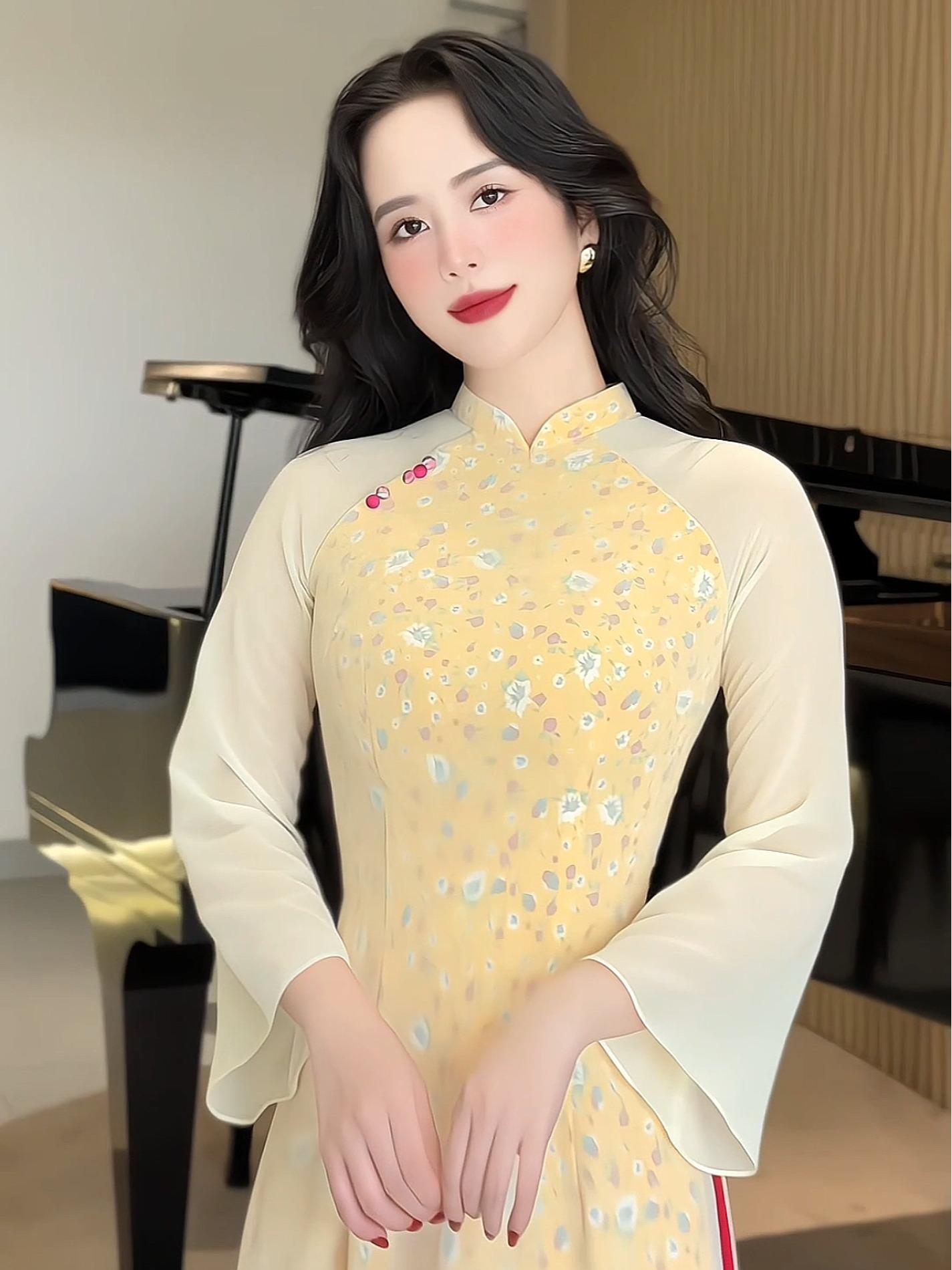 Áo dài thiết kế 4 tà họa tiết hoa nhí, chất liệu vải tơ lót hoa lụa, đính trang trí nút bọc may thủ công cao cấp 10 Áo dài thiết kế 4 tà họa tiết hoa nhí, chất liệu vải tơ lót hoa lụa, đính trang trí nút bọc may thủ công cao cấp - Hình ảnh 10