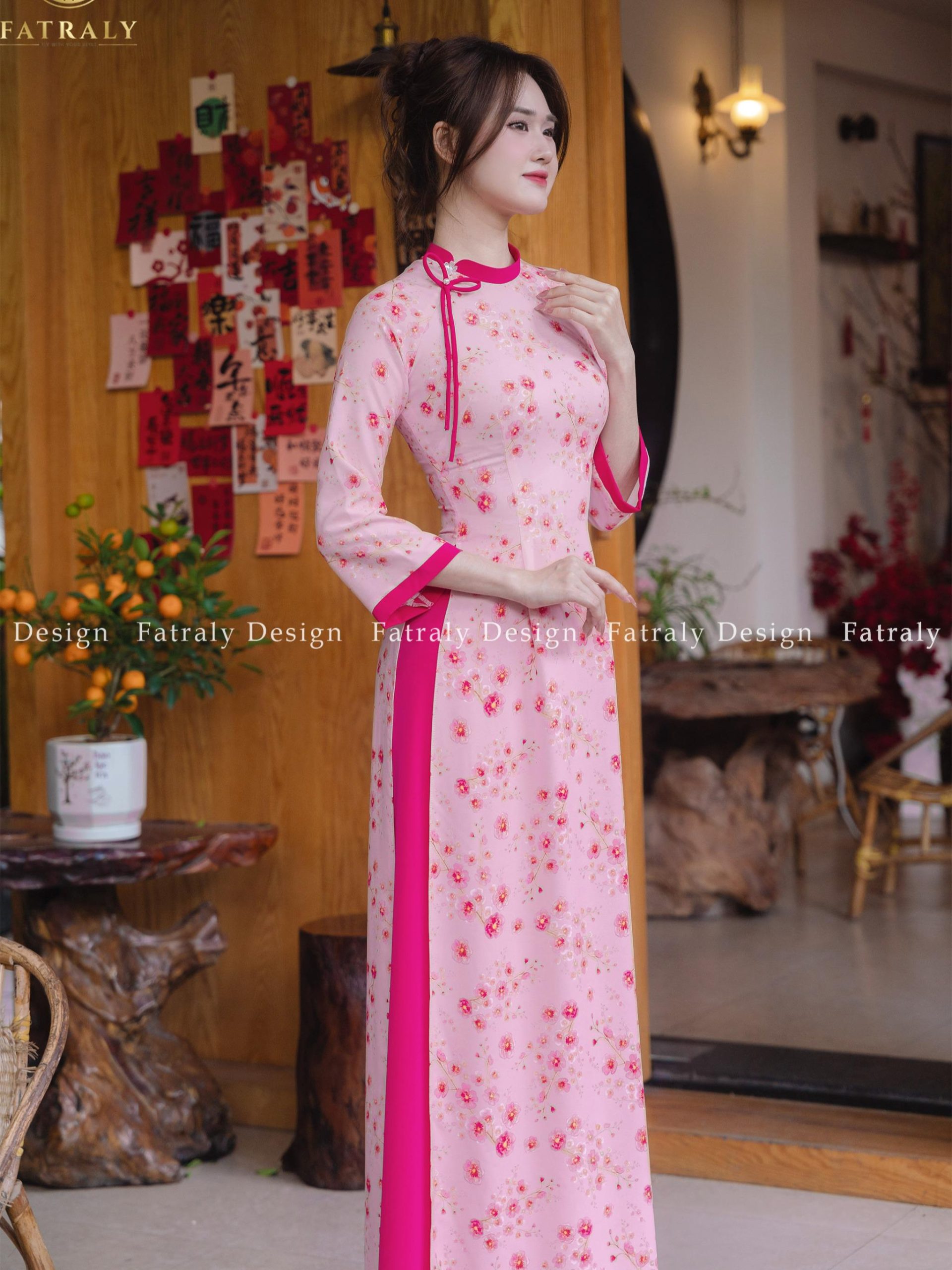 Áo dài lụa thạch Thái Tuấn thiết kế chuyên biệt hoạ tiết hoa màu hồng chất liệu cao cấp 3/4 tay phù hợp nhiều dịp 7 Áo dài lụa thạch Thái Tuấn thiết kế chuyên biệt hoạ tiết hoa màu hồng chất liệu cao cấp 3/4 tay phù hợp nhiều dịp - Hình ảnh 7