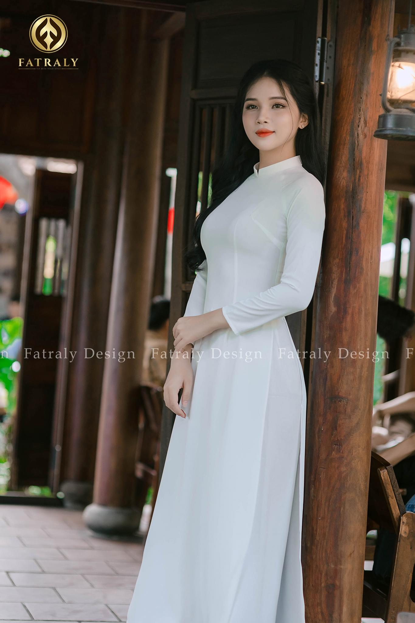 Áo dài cho thuê Sương trắng vải Lụa Nhật Nam - Hình ảnh 2