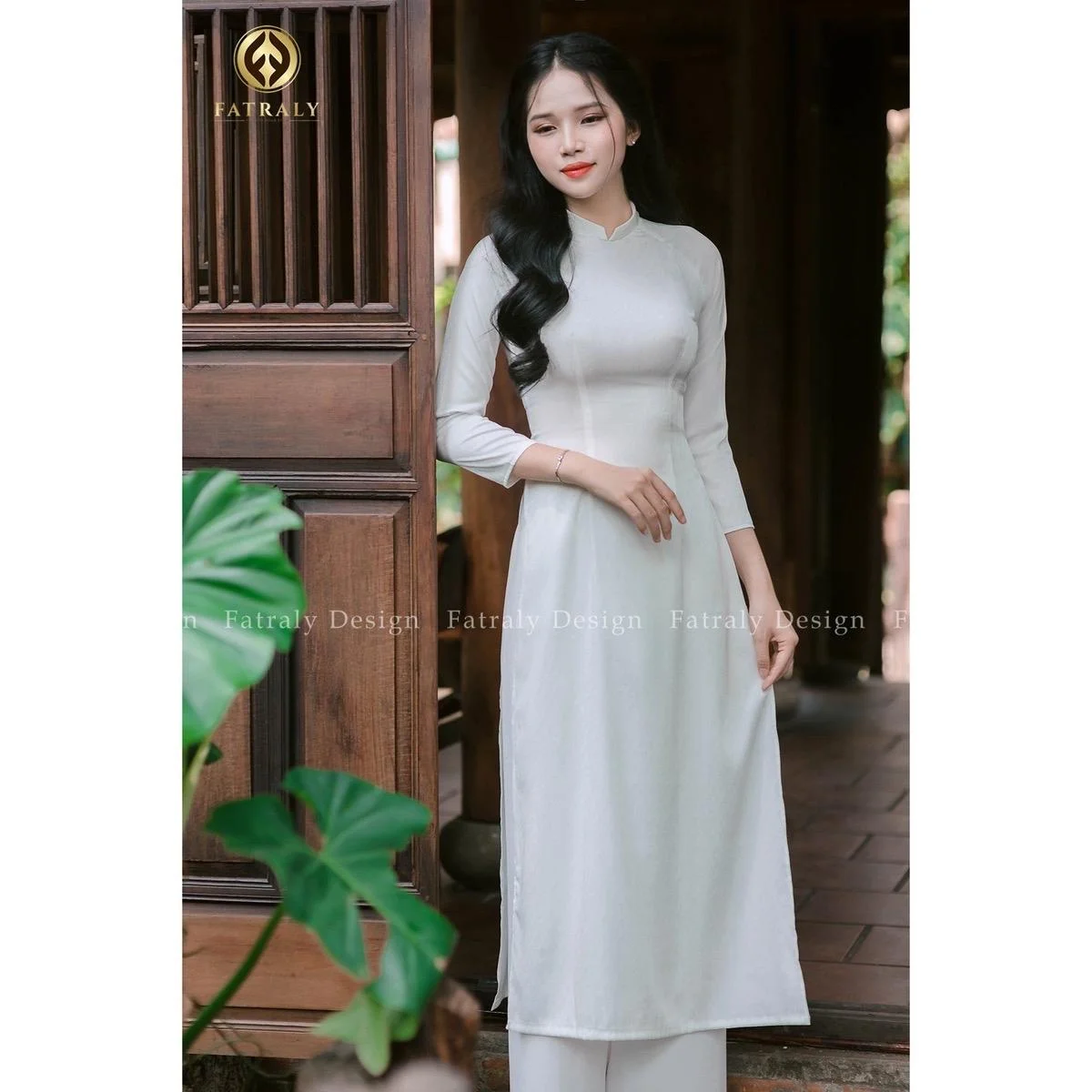 Áo dài Vân Gỗ trắng vải lụa Thái Tuấn Fatraly 7 08c9792c32414cddac0dab475249c266tplv o3syd03w52 origin jpeg