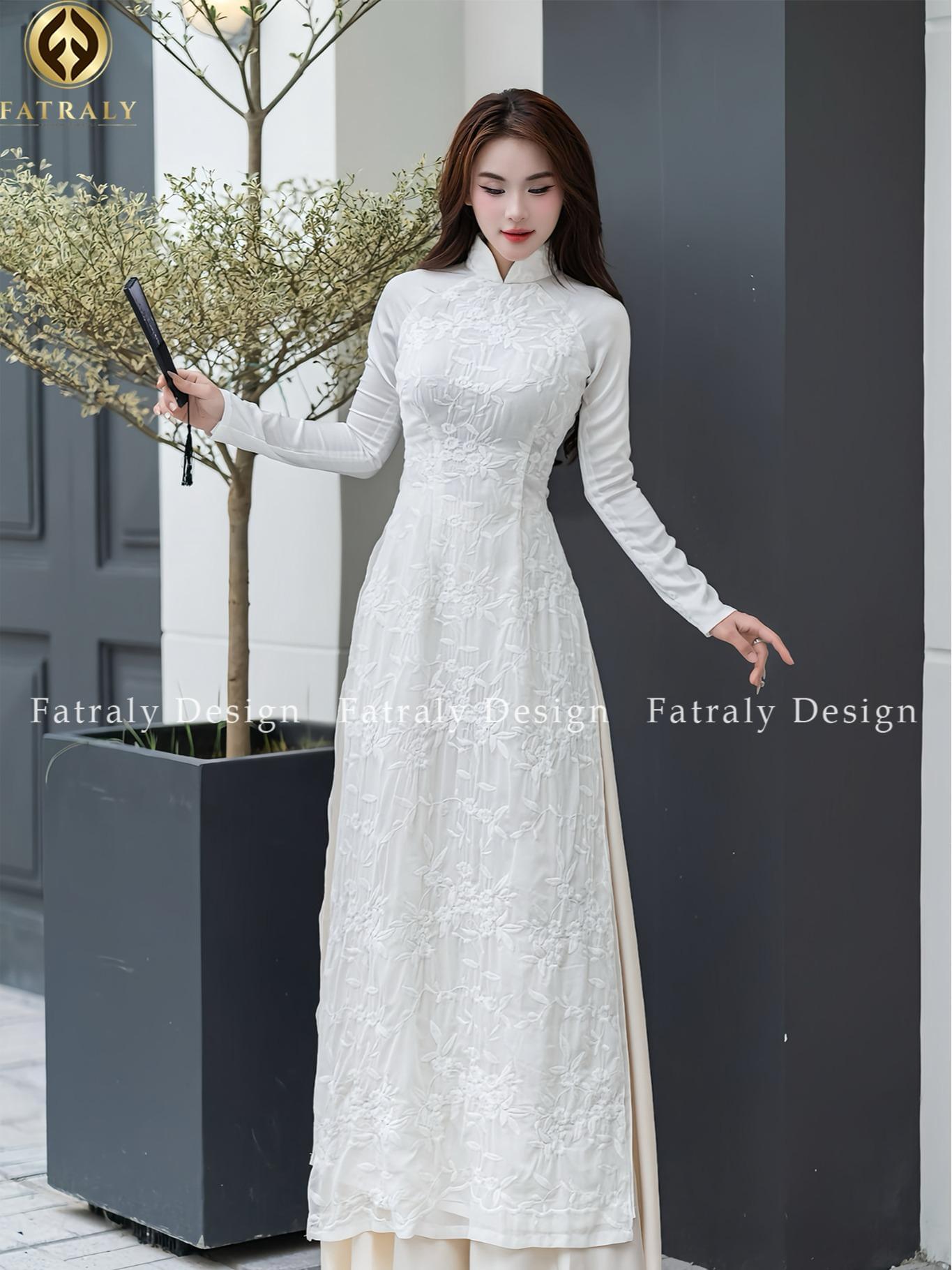 Áo dài cho thuê Sương Mai 4 tà vải tơ lụa Thái Tuấn Fatraly