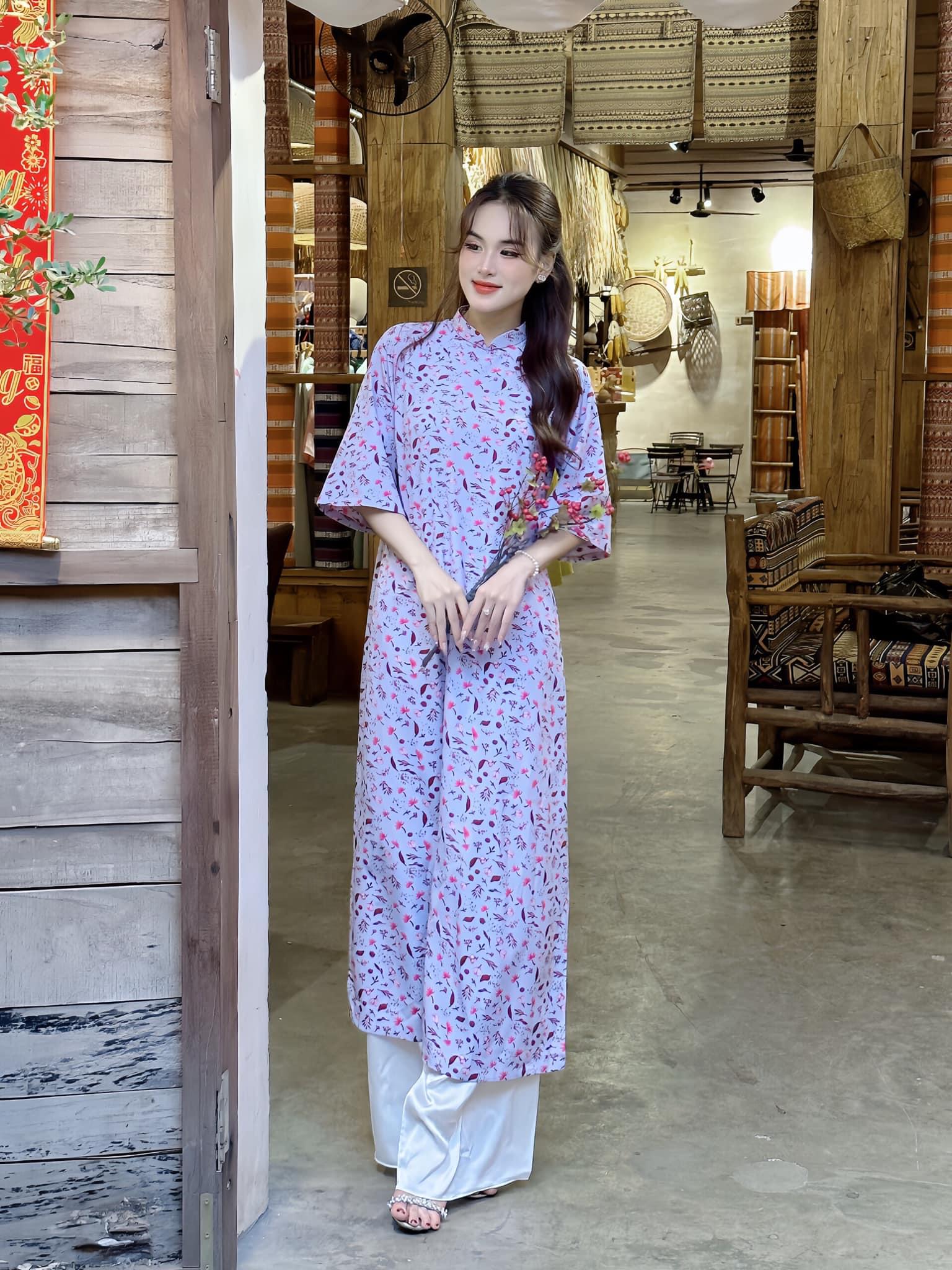 Áo dài Mộng Tường vải lụa Thái Tuấn Fatraly