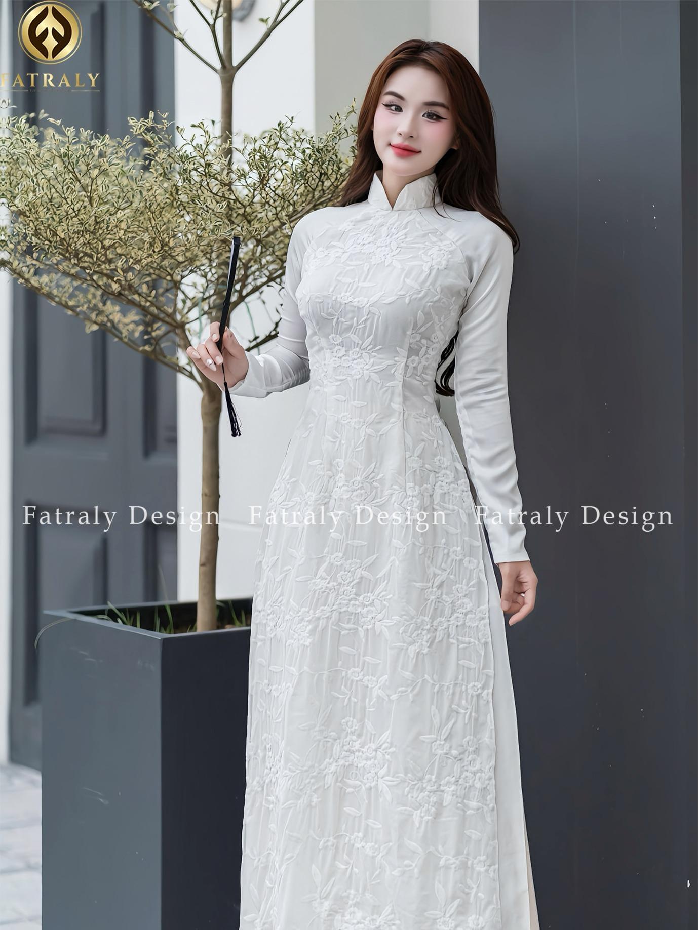 Áo dài cho thuê Sương Mai 4 tà vải tơ lụa Thái Tuấn Fatraly - Hình ảnh 2