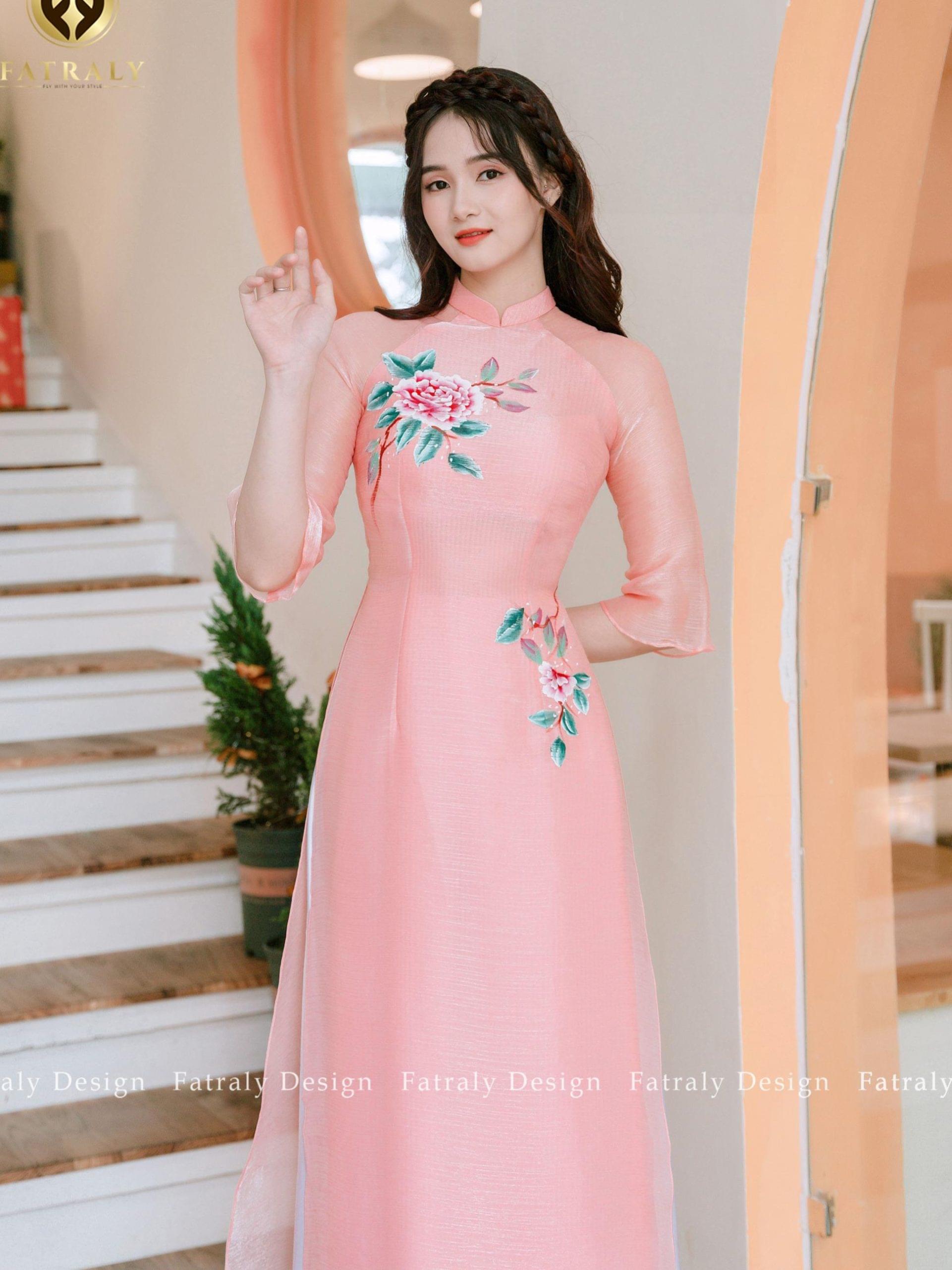 Áo dài nữ tơ lót lụa 4 tà hoạ tiết vẽ tay cao cấp thiết kế tinh tế chất liệu cao cấp phù hợp nhiều dịp vải tapta 3/4 tay maxi